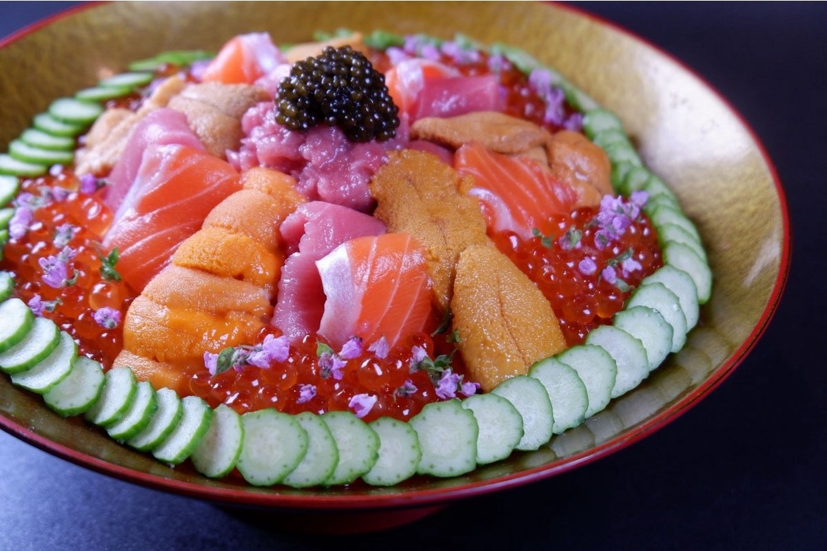 Sushi Takamitsu x Uni Tora Collab Launches Uni Jubako & Donburi in Tsukiji, Tokyo