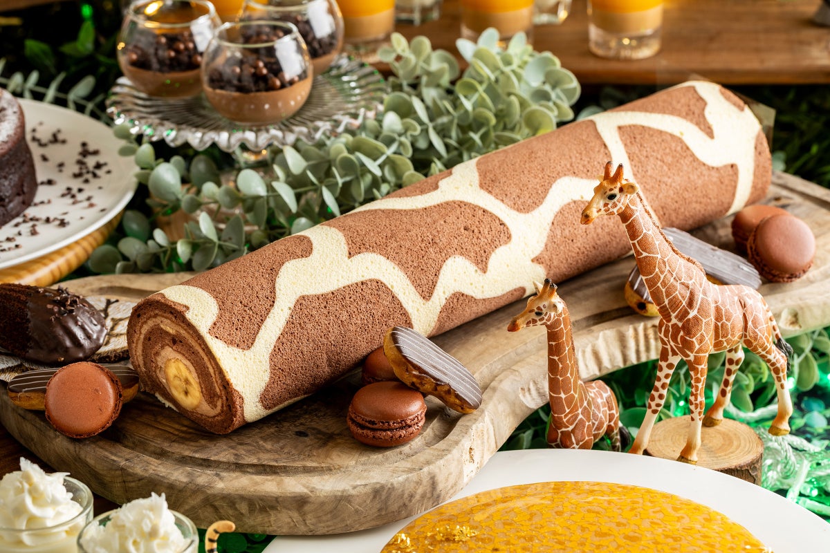 Giraffe's Relaxed Banana Chocolate Roll