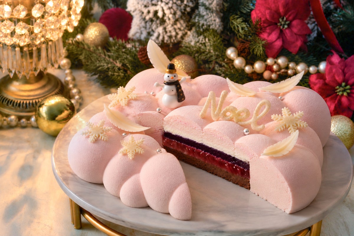 Four Limited Christmas Cakes Debut at The Strings Omotesando in Tokyo