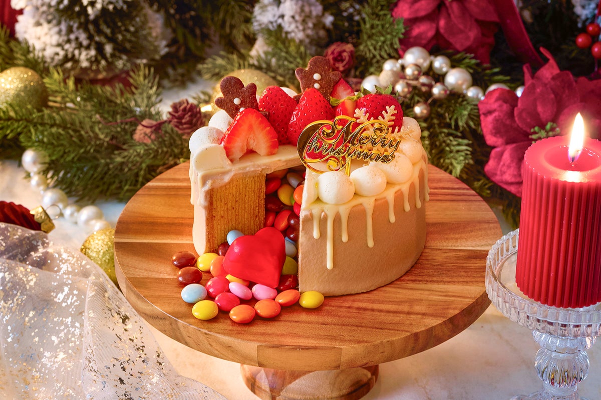 Four Limited Christmas Cakes Debut at The Strings Omotesando in Tokyo