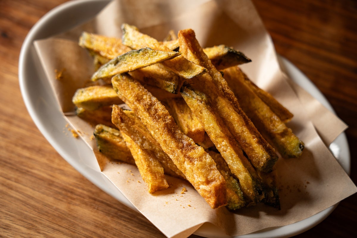 Fried pumpkin with curry butter — ¥528 (tax included).