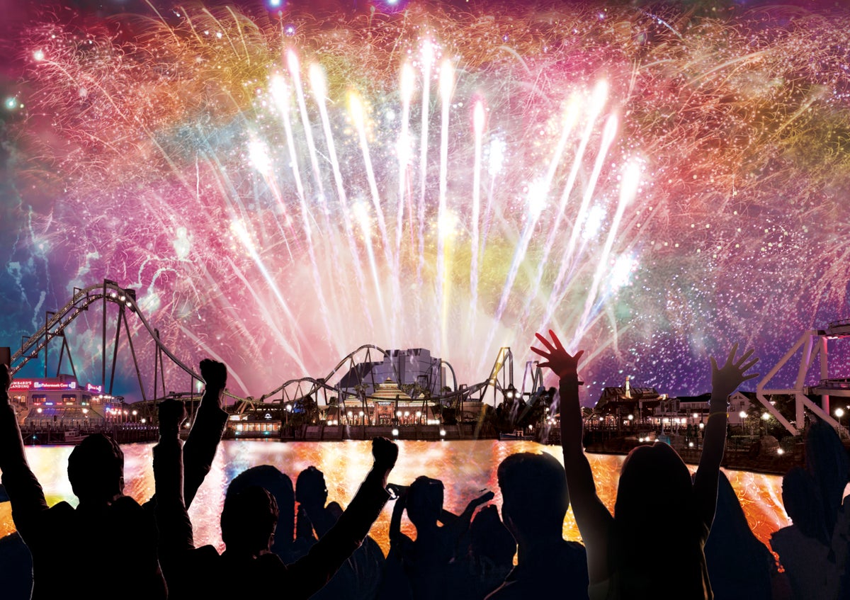 At Glamashipark and Lagoon, vibrant pyrotechnics (vertical fireworks) light up the night sky, creating a spectacular display. Fireworks, lighting, and music come together in an impressive performance that unites the entire park, elevating everyone's excitement as they dance and celebrate. Experience a dazzling New Year's countdown like never before.