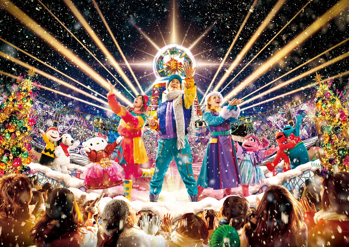 Experience a grand night show featuring park friends like Elmo, Snoopy, and Hello Kitty dressed in colorful winter costumes, along with cute Snow People and entertainers bringing the 'best gift.' Heartwarming stories accompanied by holiday songs and powerful singing will move you. Light up the night sky, feel the warmth of falling snow, and create special moments with loved ones.
