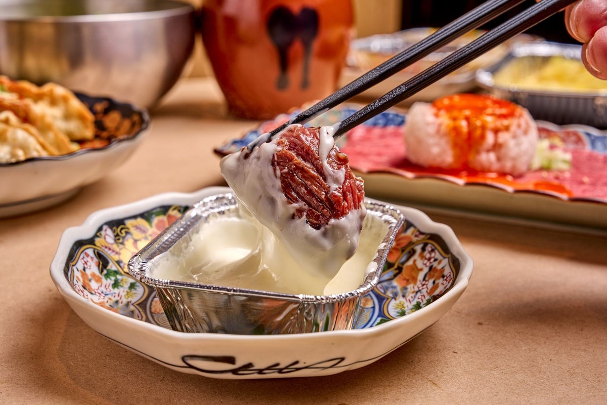 138-Dish All-You-Can-Eat Yakiniku Research Institute Opens in Umeda, Osaka