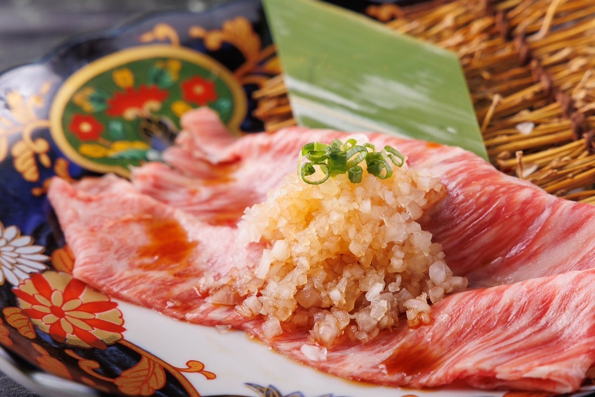 138-Dish All-You-Can-Eat Yakiniku Research Institute Opens in Umeda, Osaka