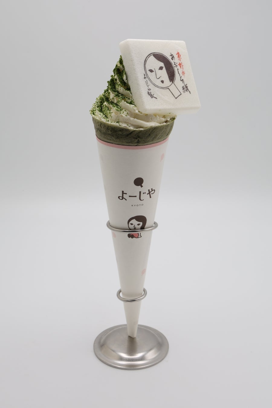 Yojiya Launches Matcha Crepe and Monaka Sweets in Sagano Arashiyama September 10