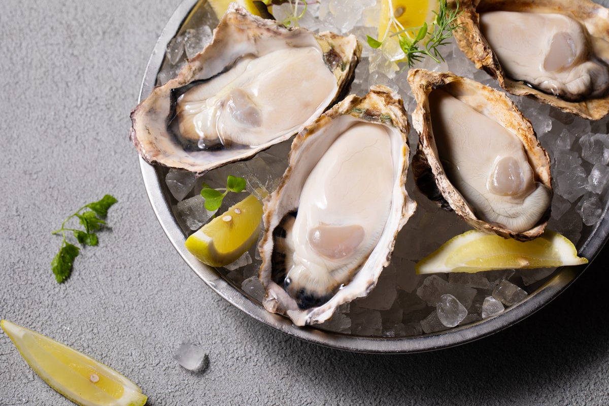 Yokohama Wharf Oyster Bar Opens at NEWoMan Yokohama on Oct. 2