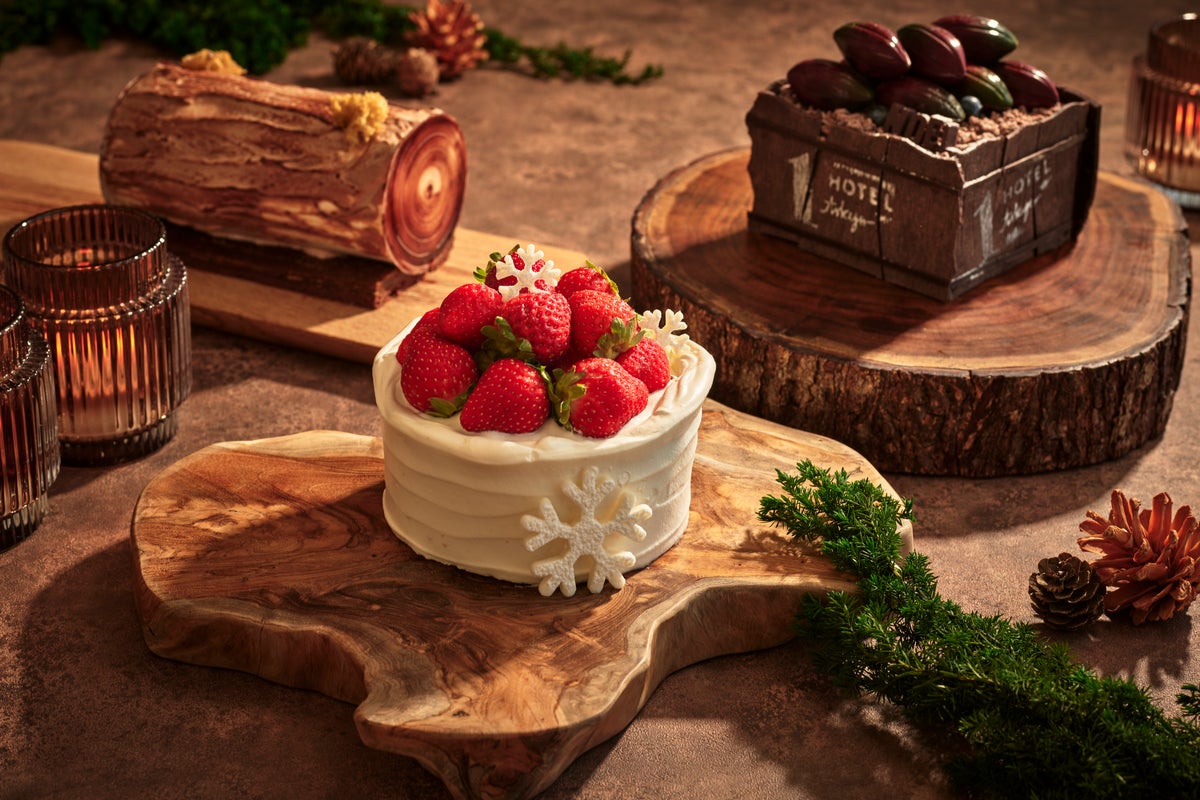 Limited-Quantity 3-Cake Collection at 1 Hotel Tokyo — From October 15