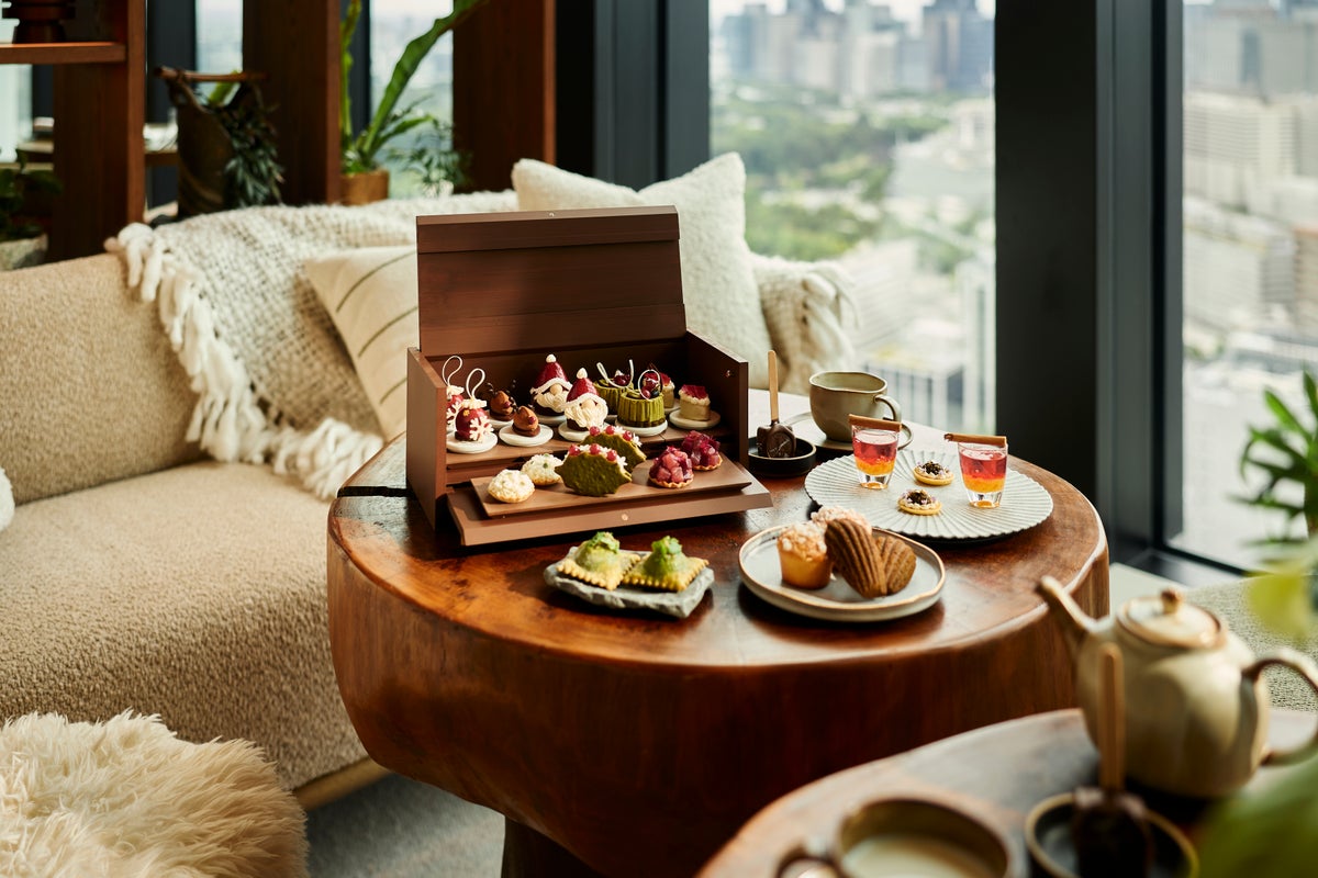 Limited-Quantity 3-Cake Collection at 1 Hotel Tokyo — From October 15