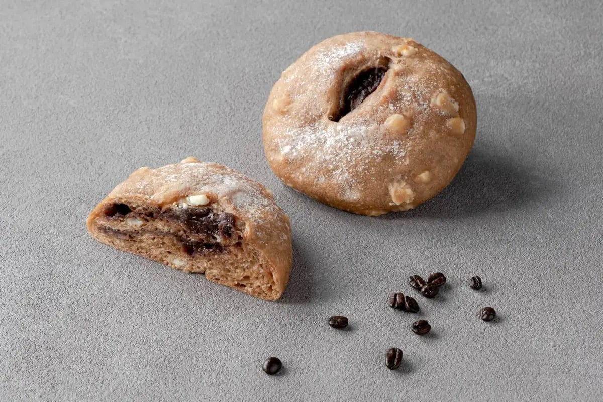 Baguette Rabbit Debuts Coffee-and-Red Bean Boule Nationwide — ¥600 From November 1