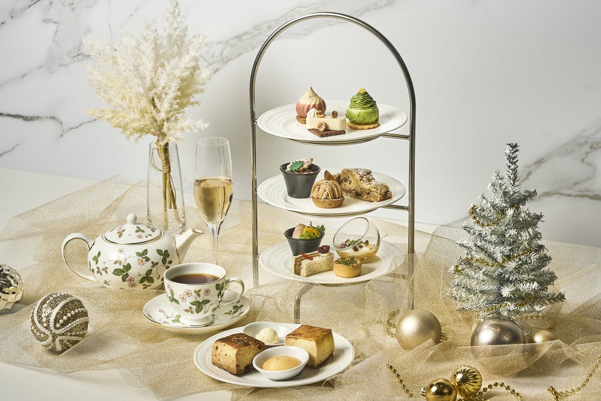 1st floor 'The Lobby Lounge' Christmas Afternoon Tea with Burberry Beauty