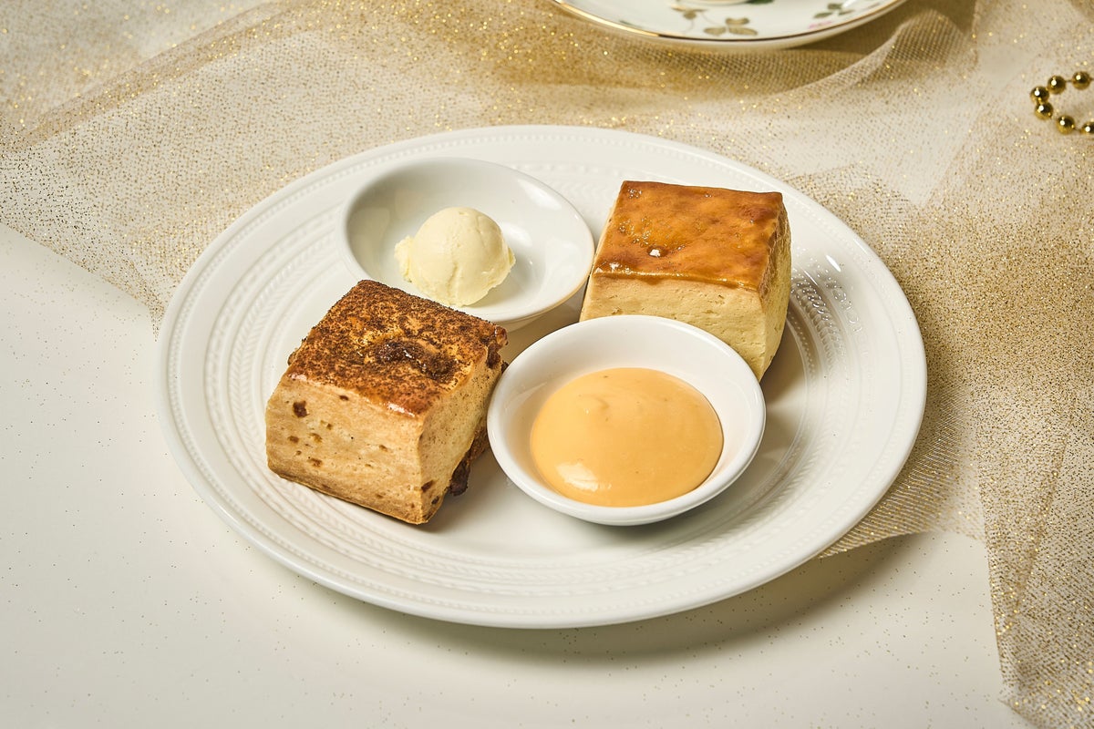 Burberry Beauty Collab Afternoon Tea at Ritz-Carlton Osaka From October 15