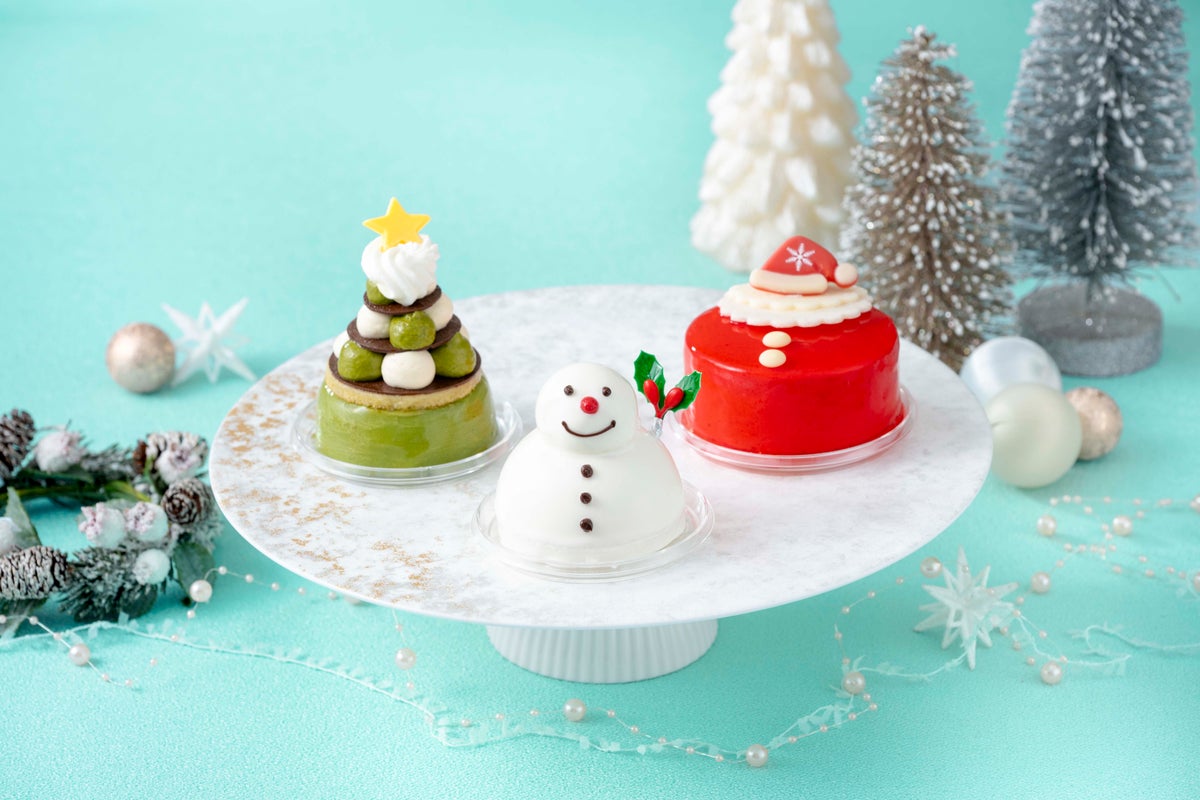 (From the left) Star Tree, Snowman, Santa Claus
