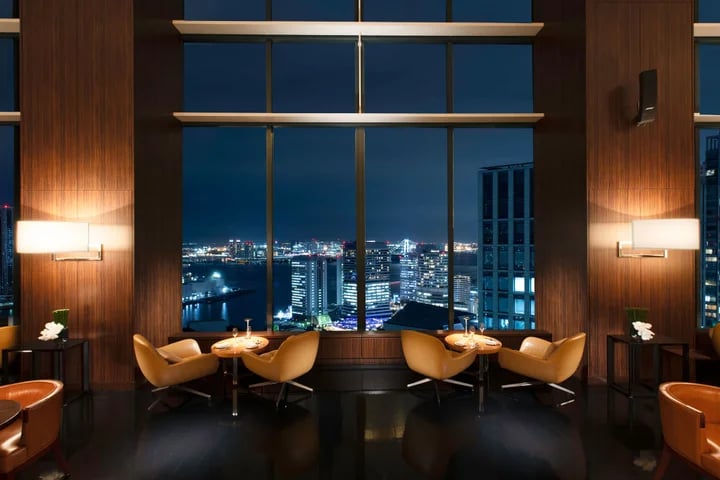 Conrad Tokyo Countdown Parties Feature Champagne-Flow — December 31