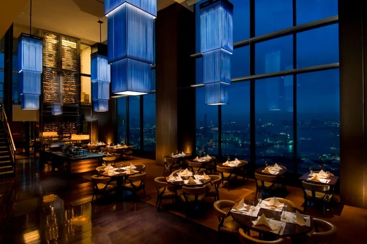 Conrad Tokyo Countdown Parties Feature Champagne-Flow — December 31