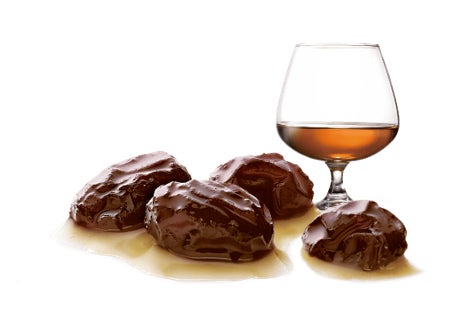 ★Point 2 of our commitment... Using California raisins that are rich in fruit flavor and texture, harmonizing with the fragrant aroma of rum. These raisins are soaked to retain a plump texture while absorbing the full aroma of rum, balancing rich flavor and satisfying bite, just like our classic 'Rum Raisin' product.