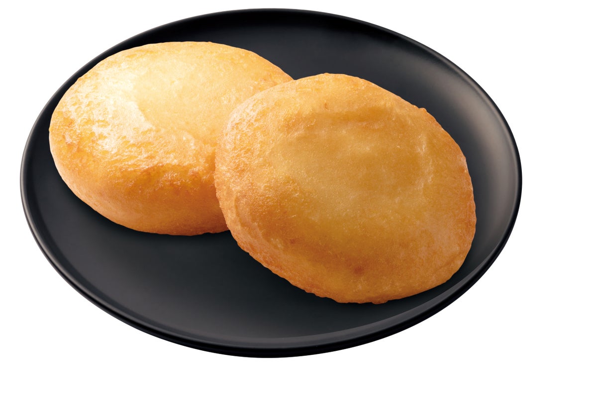 Imakane Baron cheese potato mochi ¥220 (tax included ¥242).