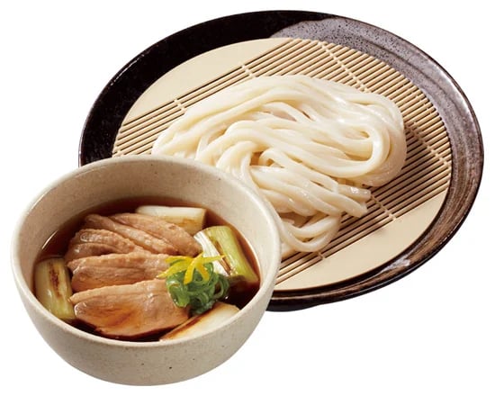 Kamo seiro udon (hot dipping broth, cold noodles) — Small ¥790, Medium ¥980, Large ¥1,200 (tax included)
