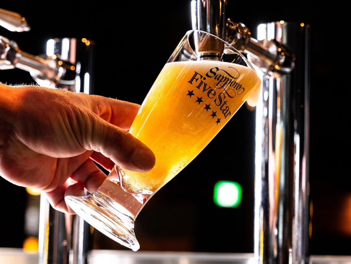 Sapporo Beer Garden Limited Beer 'Sapporo' Five Star (per glass) ¥880 (tax included). Limited to 800L during the event, while supplies last.