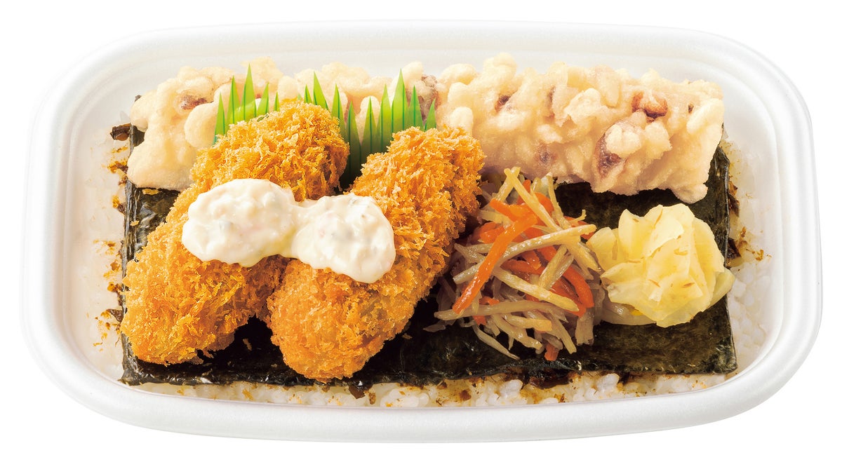Crispy and juicy oyster fry bento with nori and tartar sauce — ¥547 (tax included ¥590)