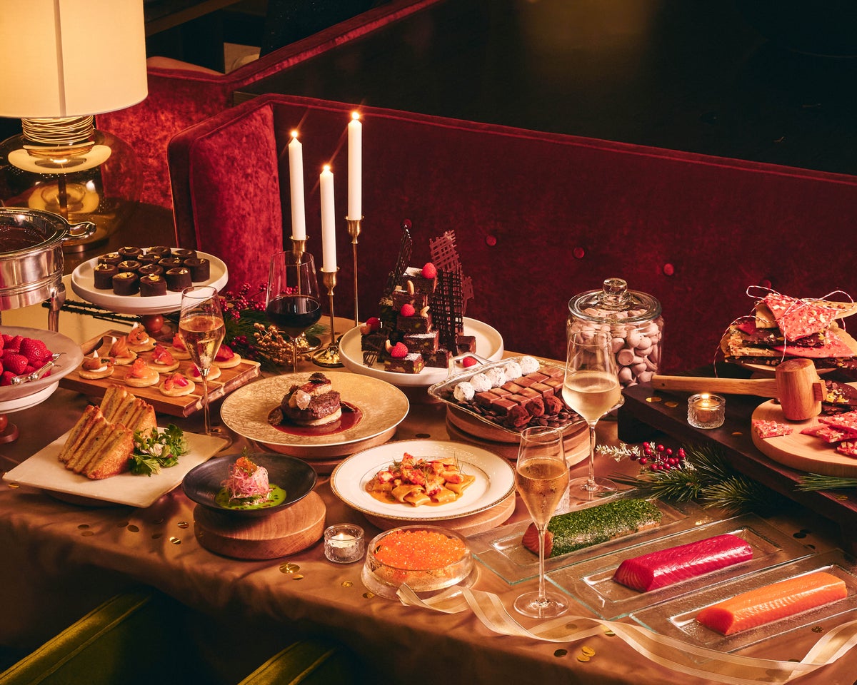 All-You-Can-Eat Countdown Buffet at Hyatt Regency Tokyo, Shinjuku — Dec 31 December 18