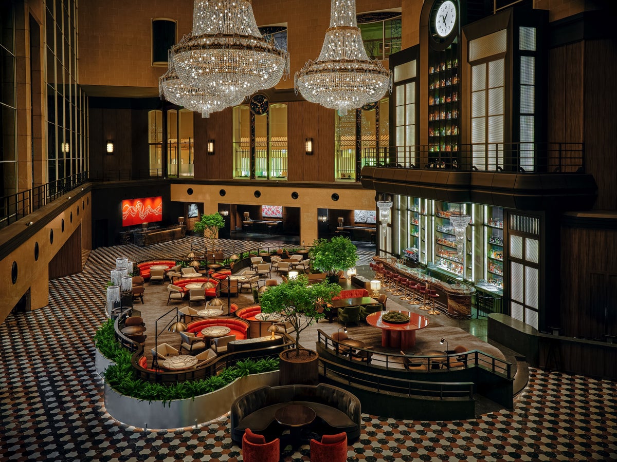 All-You-Can-Eat Countdown Buffet at Hyatt Regency Tokyo, Shinjuku — Dec 31 December 18