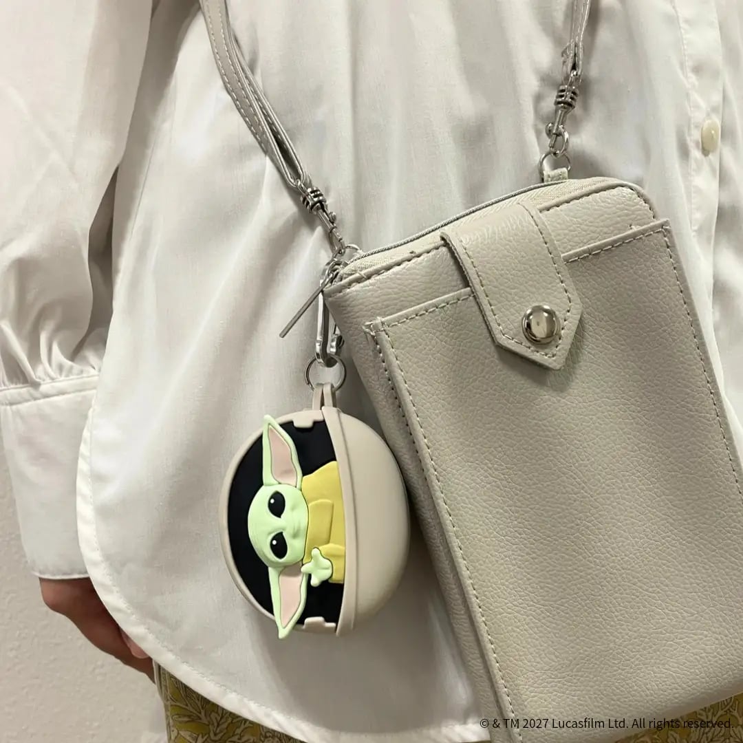 *Image of wearing the charm case*