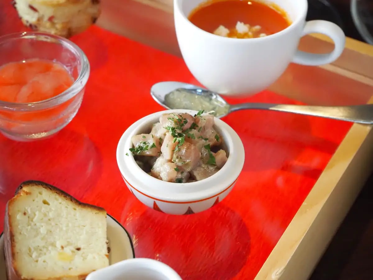 Fresh Fish Tartare with Grapefruit & Celery Sauce. Seasonal fish combined with a special tartare sauce, accented with subtle grapefruit acidity and the aroma of celery and capers. A light, harmonious flavor of fish and fresh ingredients.