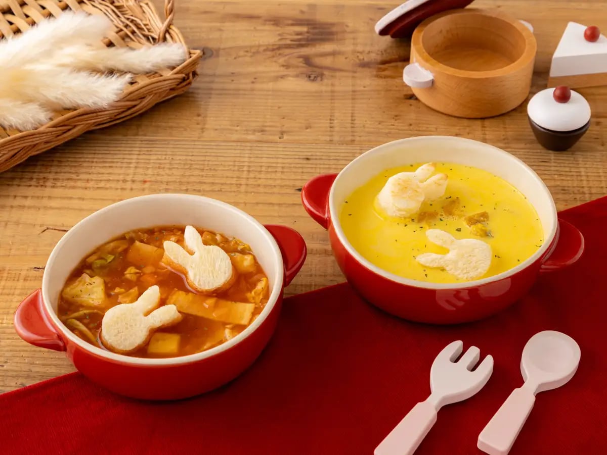 Soup (Minestrone, Pumpkin Potage) — ¥690 (tax included) each