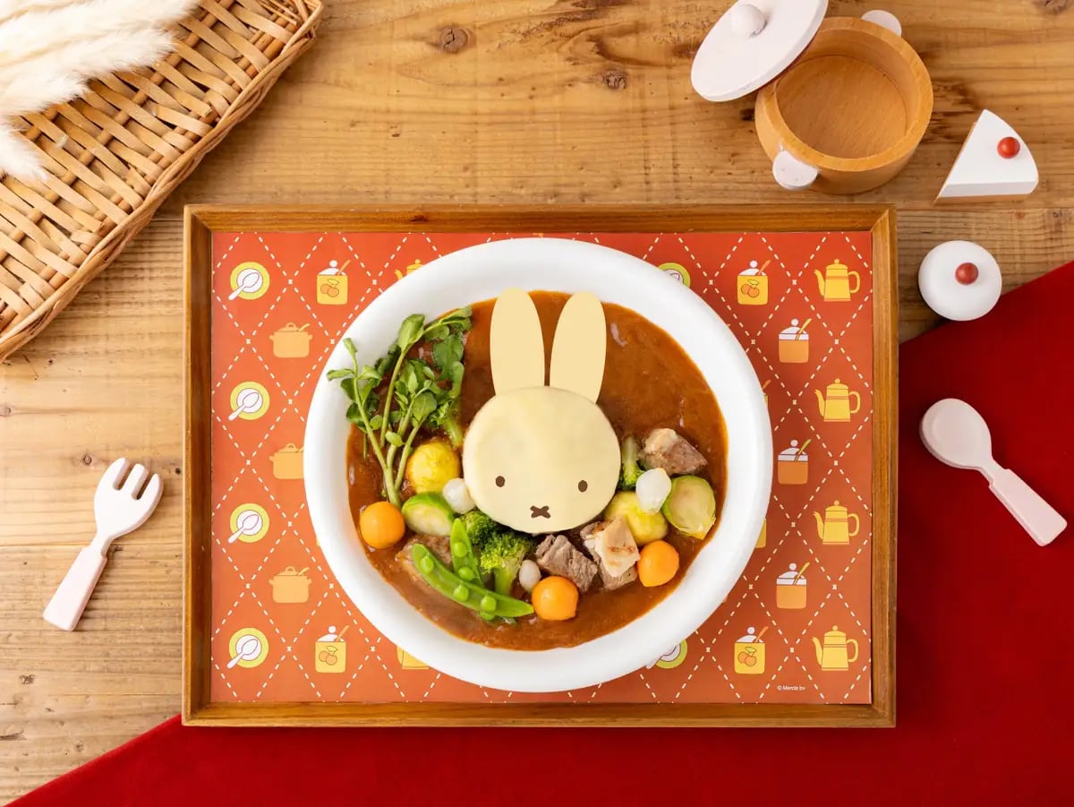 Miffy Beef Stew Hamburger — ¥2,390 (tax included)
