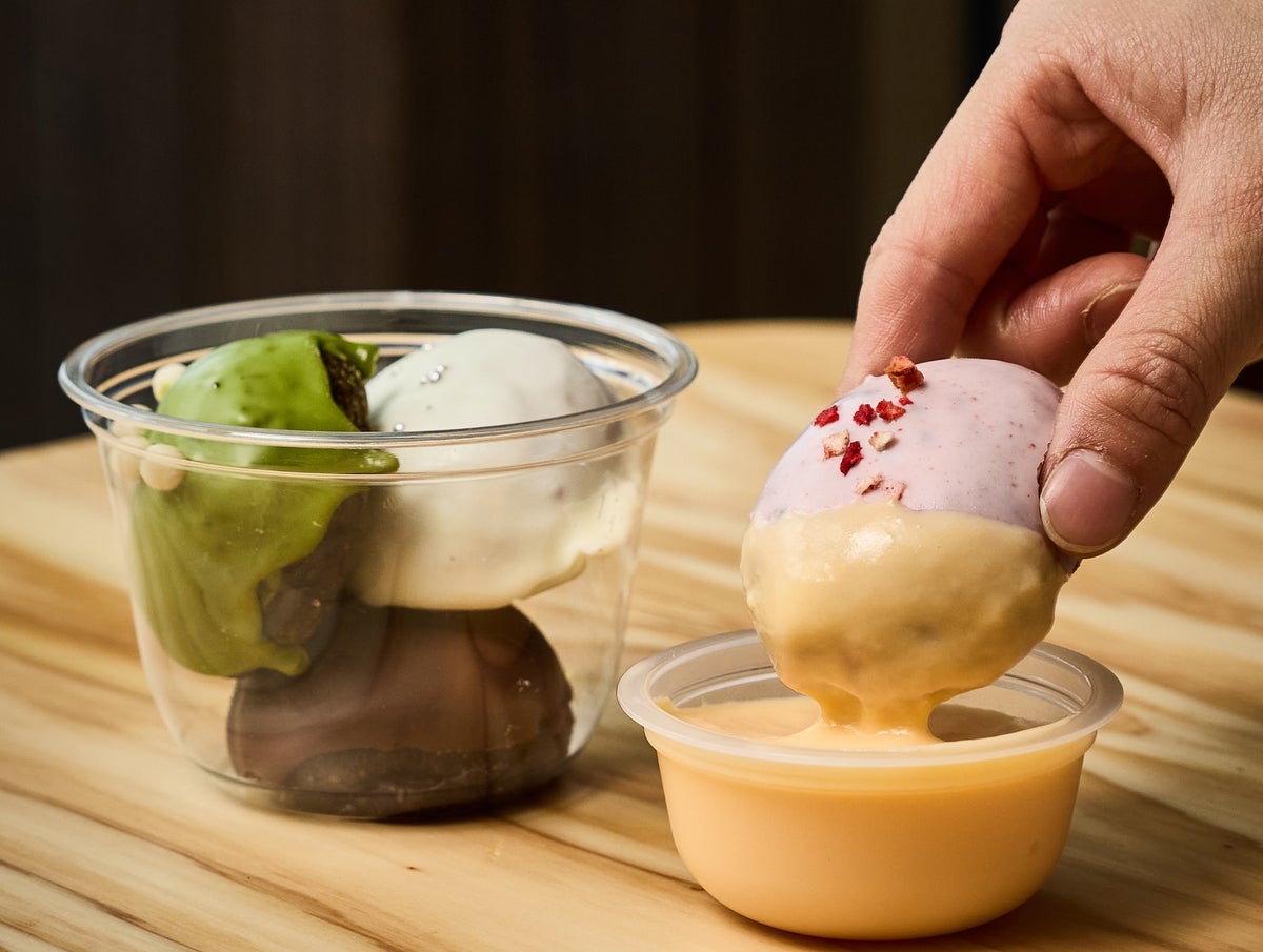 Variety Cup Honey Cheese Dip — ¥594 (tax included)