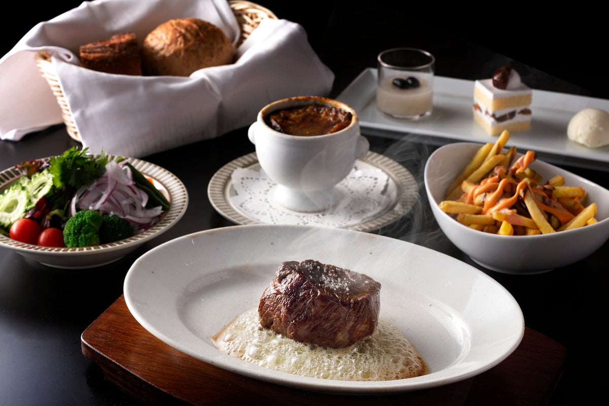 Autumn Steak Course at New Otani Tokyo: Volcano Premium Course From October 1