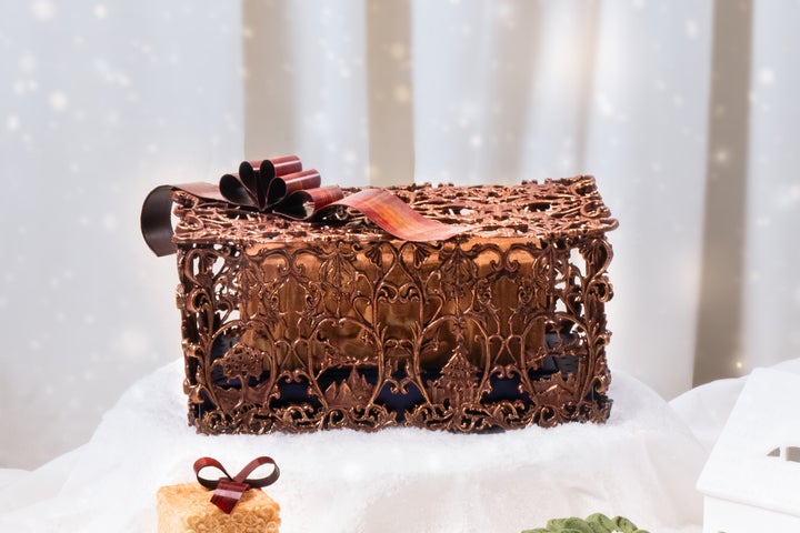 Only 5 La Surprise Cakes at Nina The Ritz-Carlton, Tokyo From October 5
