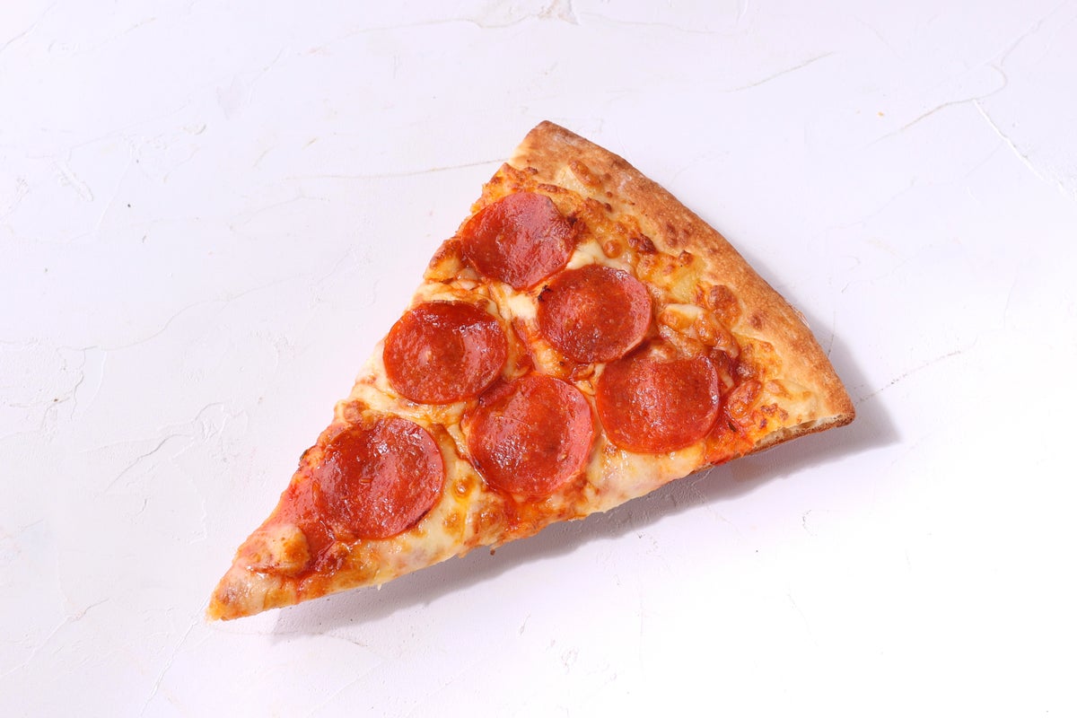 Pepperoni with Fragrant Fresh Basil — ¥539 (tax included)