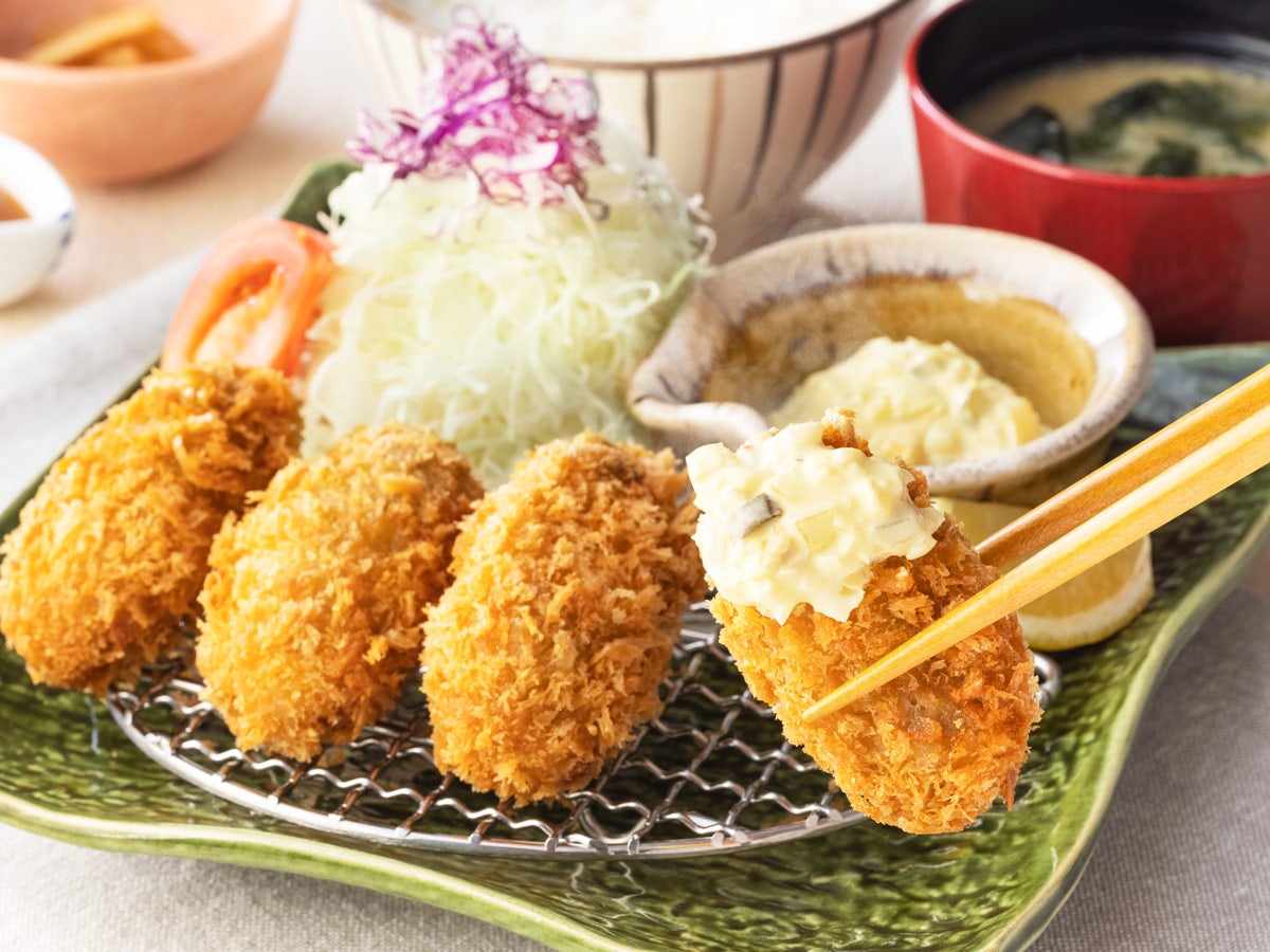 Limited-Quantity Ootoya Large Fried Oysters Arrive Across Japan — From October 2