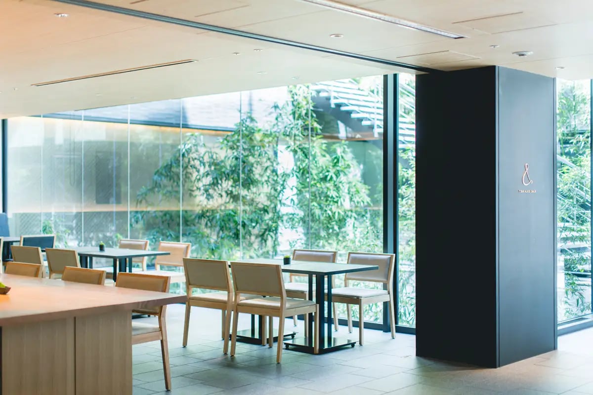 TEA AND BAR Interior Image