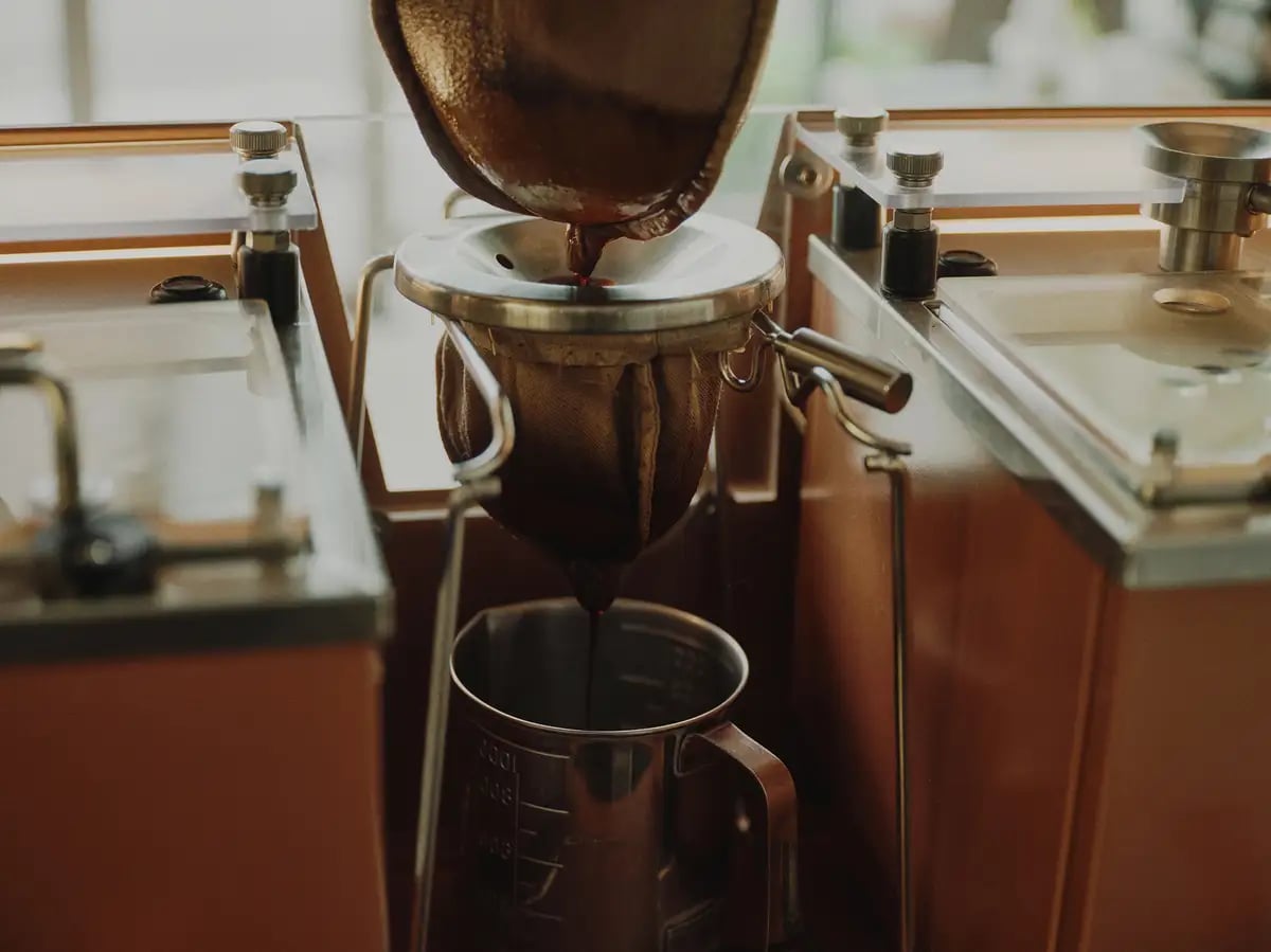 Limited-Quantity Oshiruko Milk Coffee at Ueshima Coffee House in Japan From Oct 22
