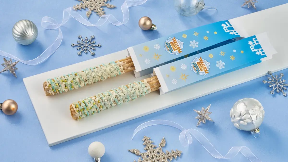 Holiday Churros ~Vanilla Caramel~ — ¥650 (tax included)