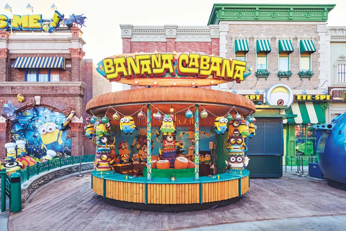 Special rules are introduced at some carnival games, such as more balls to try or changed positions, making the games more fun for kids. Watching children enthusiastically challenge themselves will surely bring smiles. Enjoy a memorable time with your family.