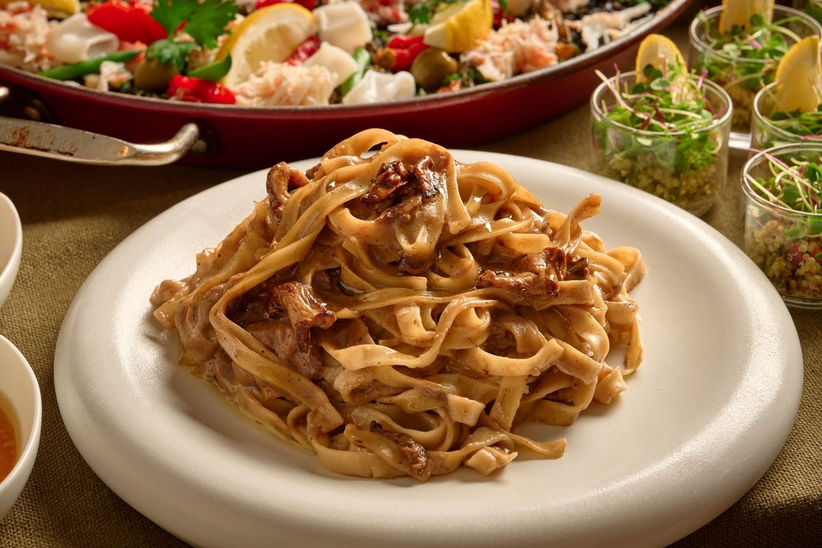 Linguine with mushroom duxelle (dinner only)