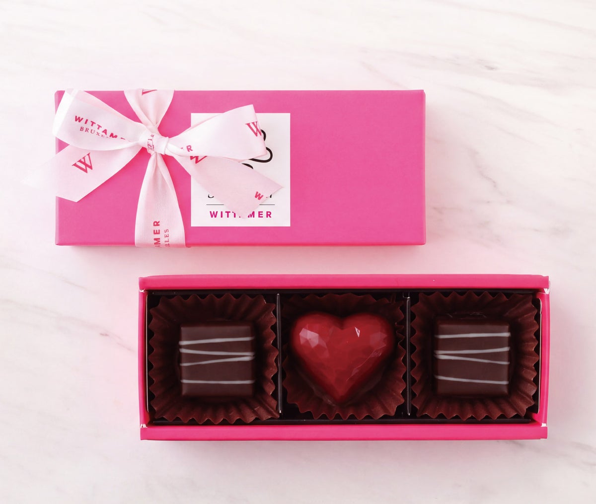 Chocolate Ganache layered on top of Choco Samba Assort — ¥1,404 (tax included).
